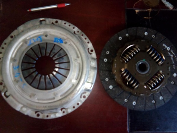 单质量压盘压片